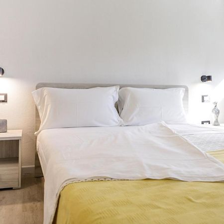 Bandiera 68 Apartment Каляри Екстериор снимка