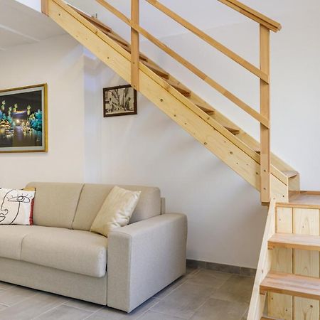 Bandiera 68 Apartment Каляри Екстериор снимка