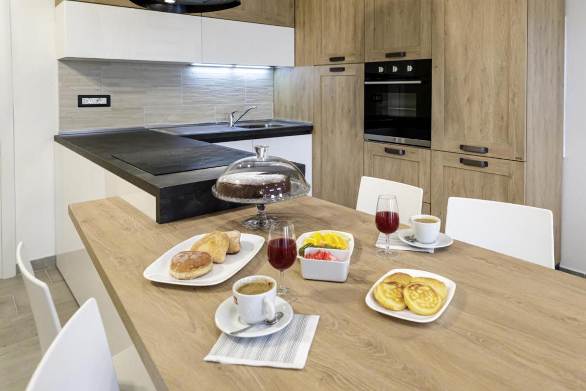 Bandiera 68 Apartment Каляри Екстериор снимка