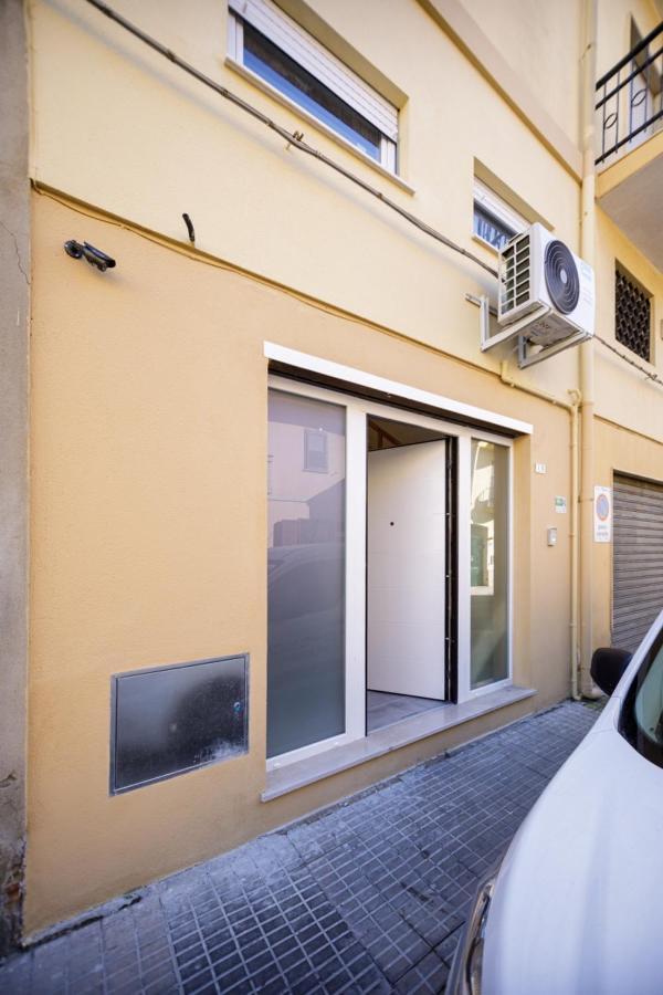 Bandiera 68 Apartment Каляри Екстериор снимка