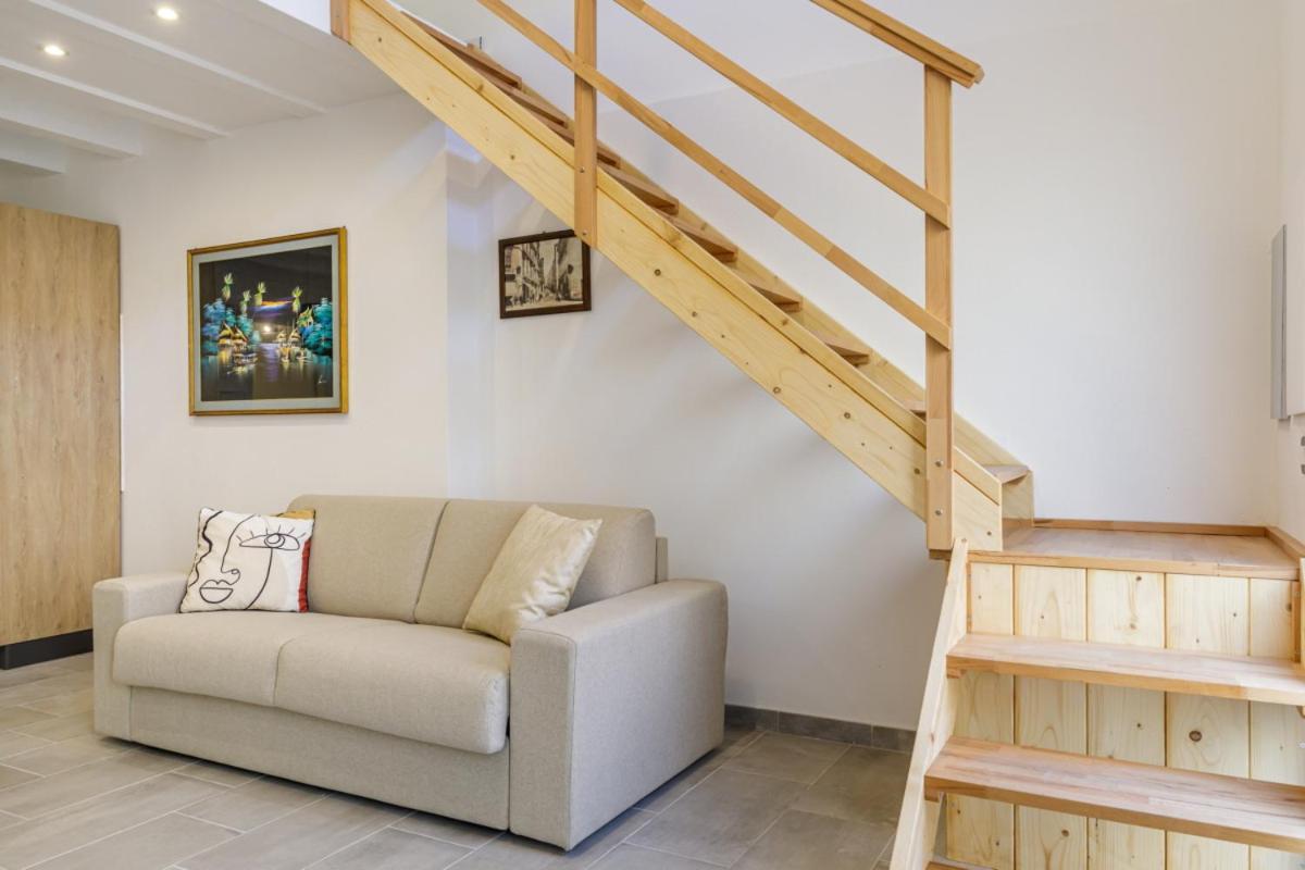 Bandiera 68 Apartment Каляри Екстериор снимка
