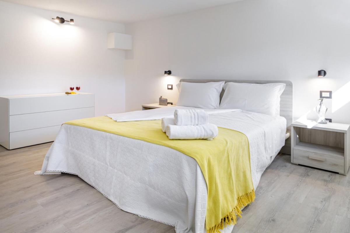 Bandiera 68 Apartment Каляри Екстериор снимка