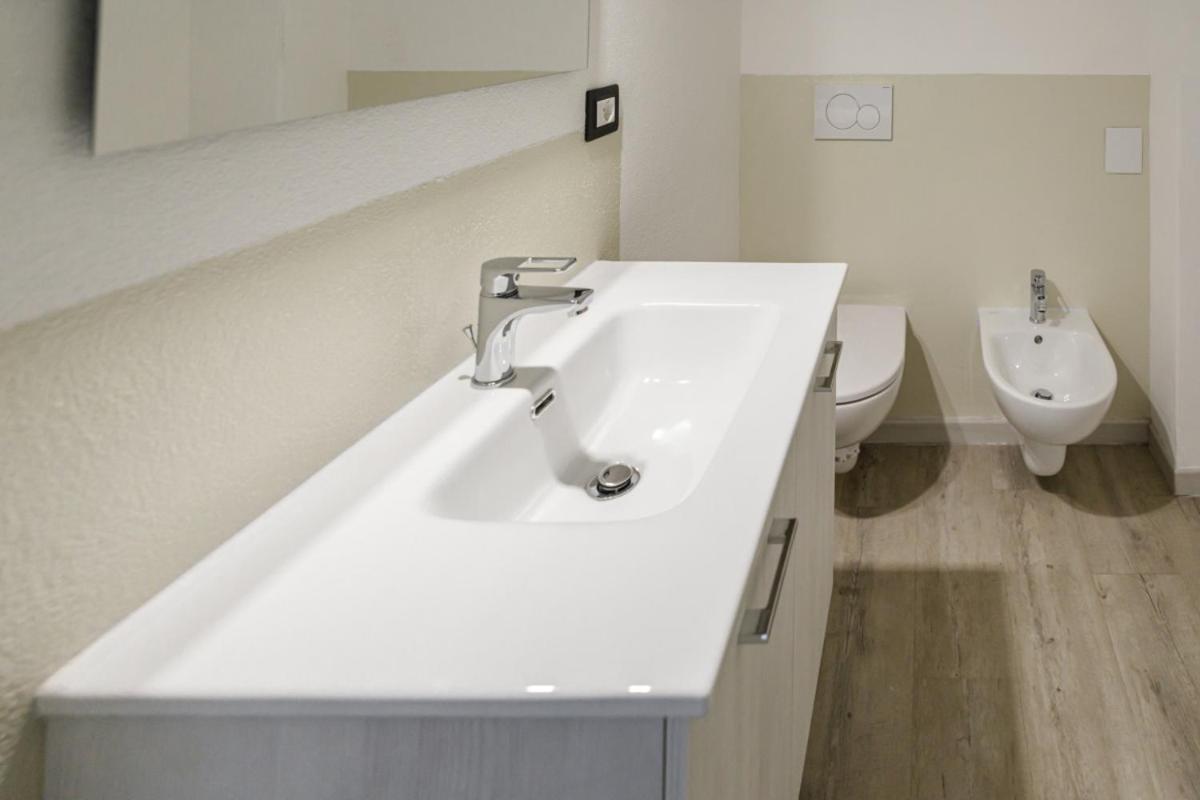 Bandiera 68 Apartment Каляри Екстериор снимка
