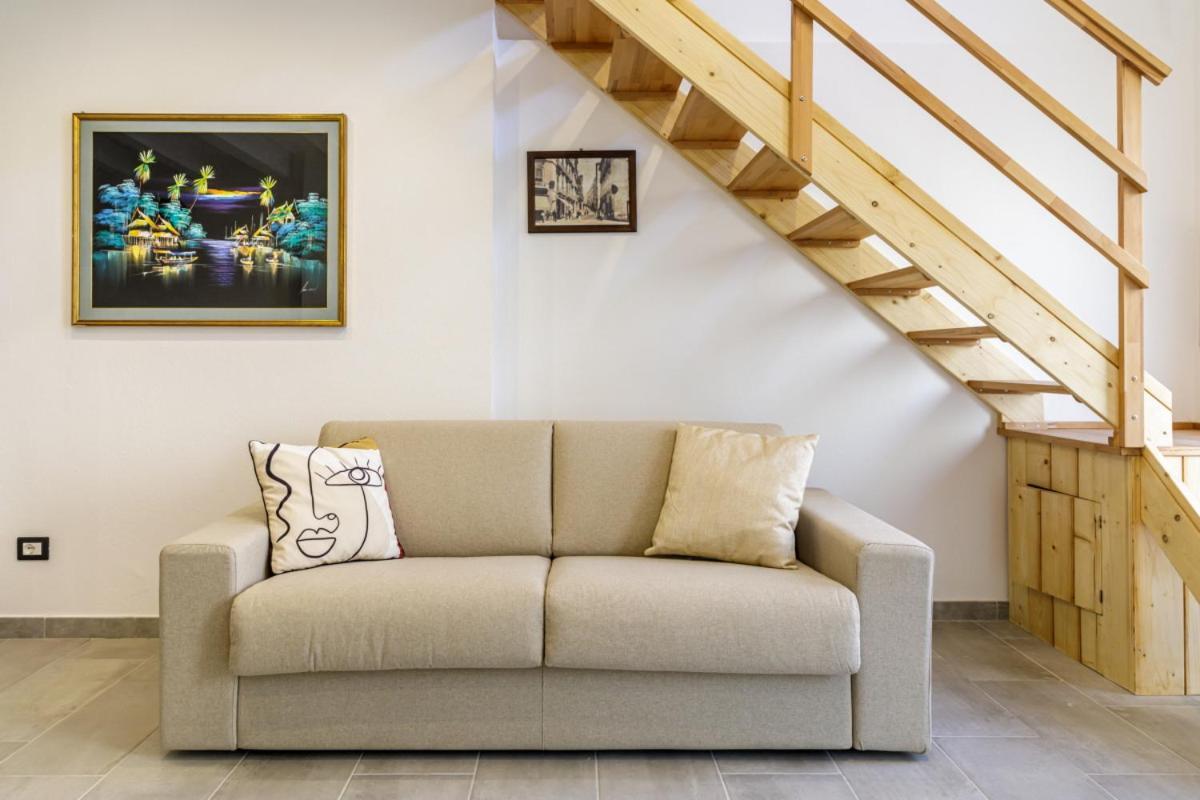 Bandiera 68 Apartment Каляри Екстериор снимка